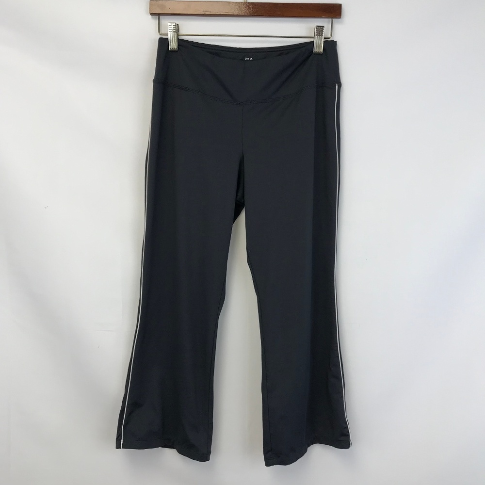 Women's Fila Size L Capri Grey Running Pants